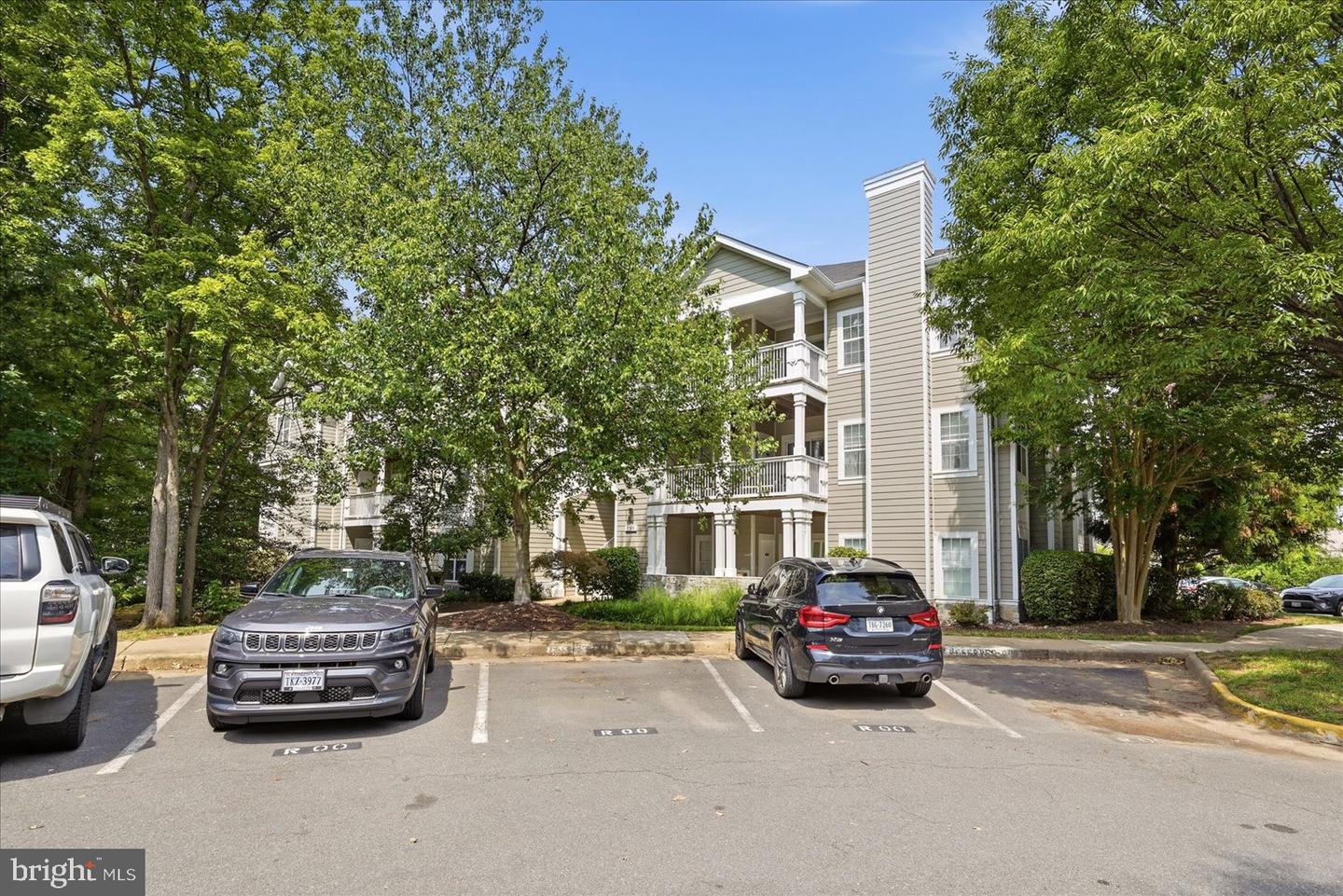 1700 Lake Shore Crest Dr #31 Property Photo 58