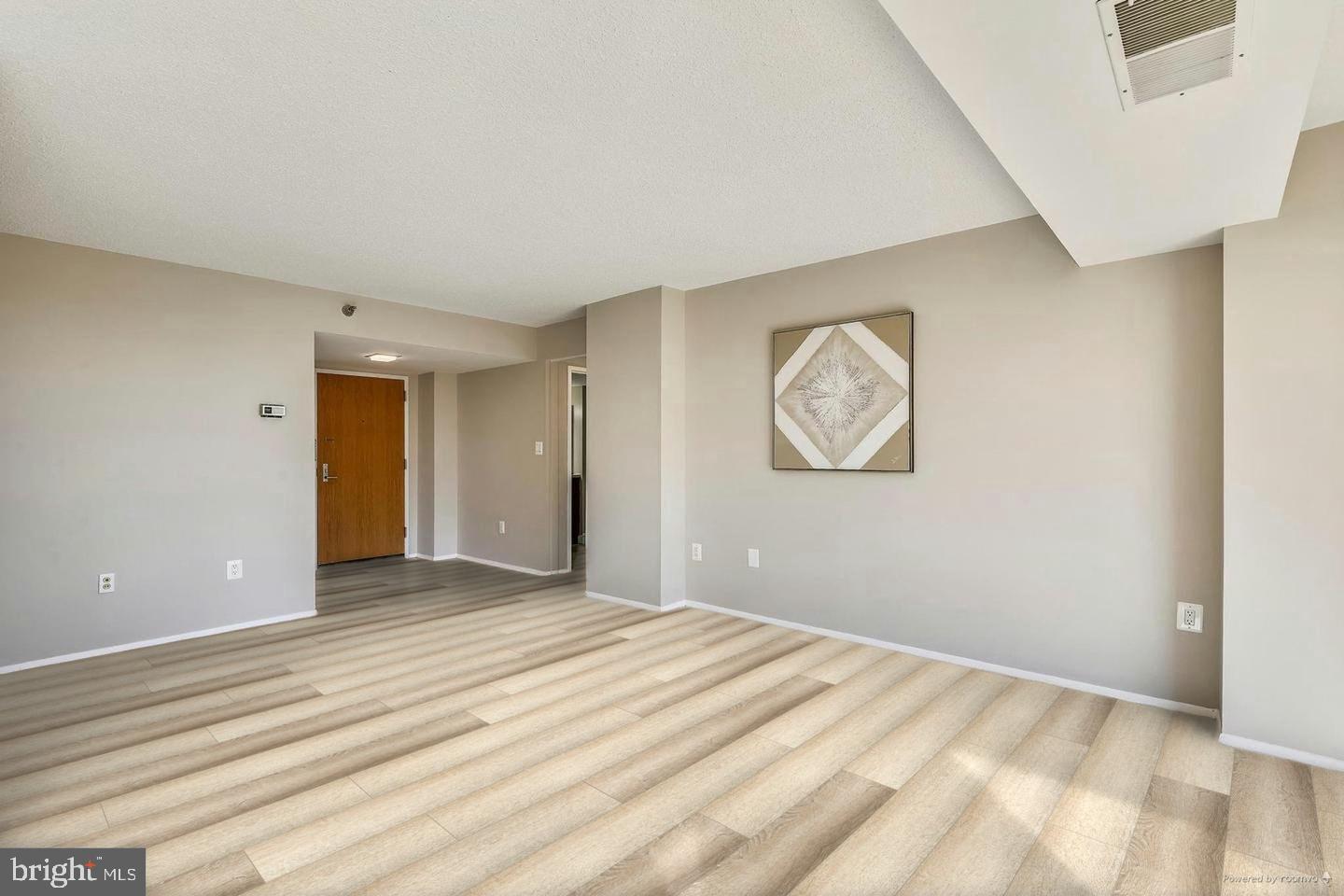 1808 Old Meadow Rd #910 Property Photo 7