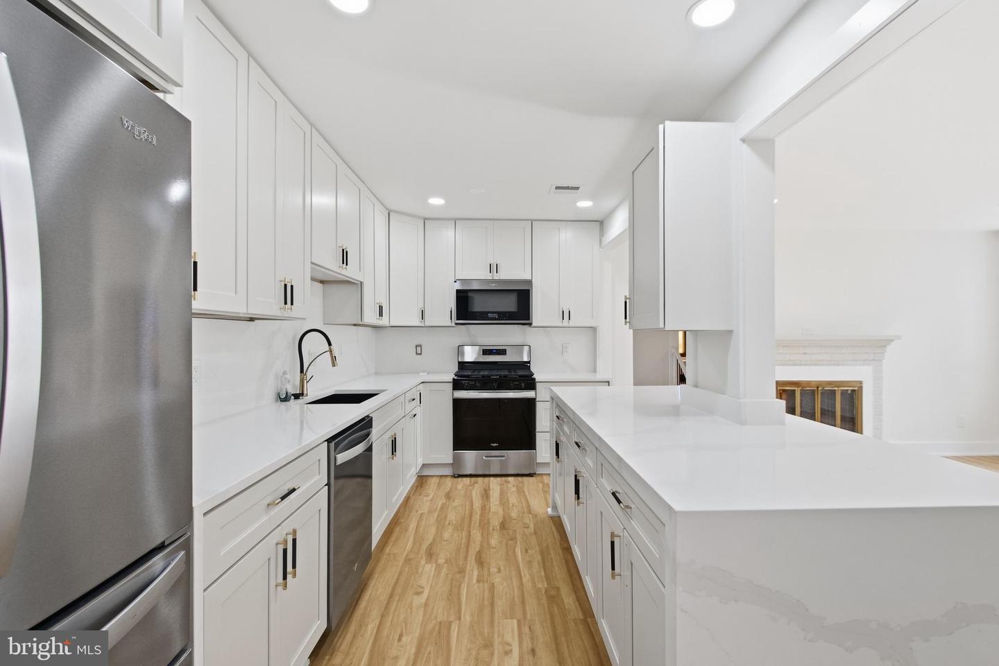 6405 Inwood Dr Property Photo 36