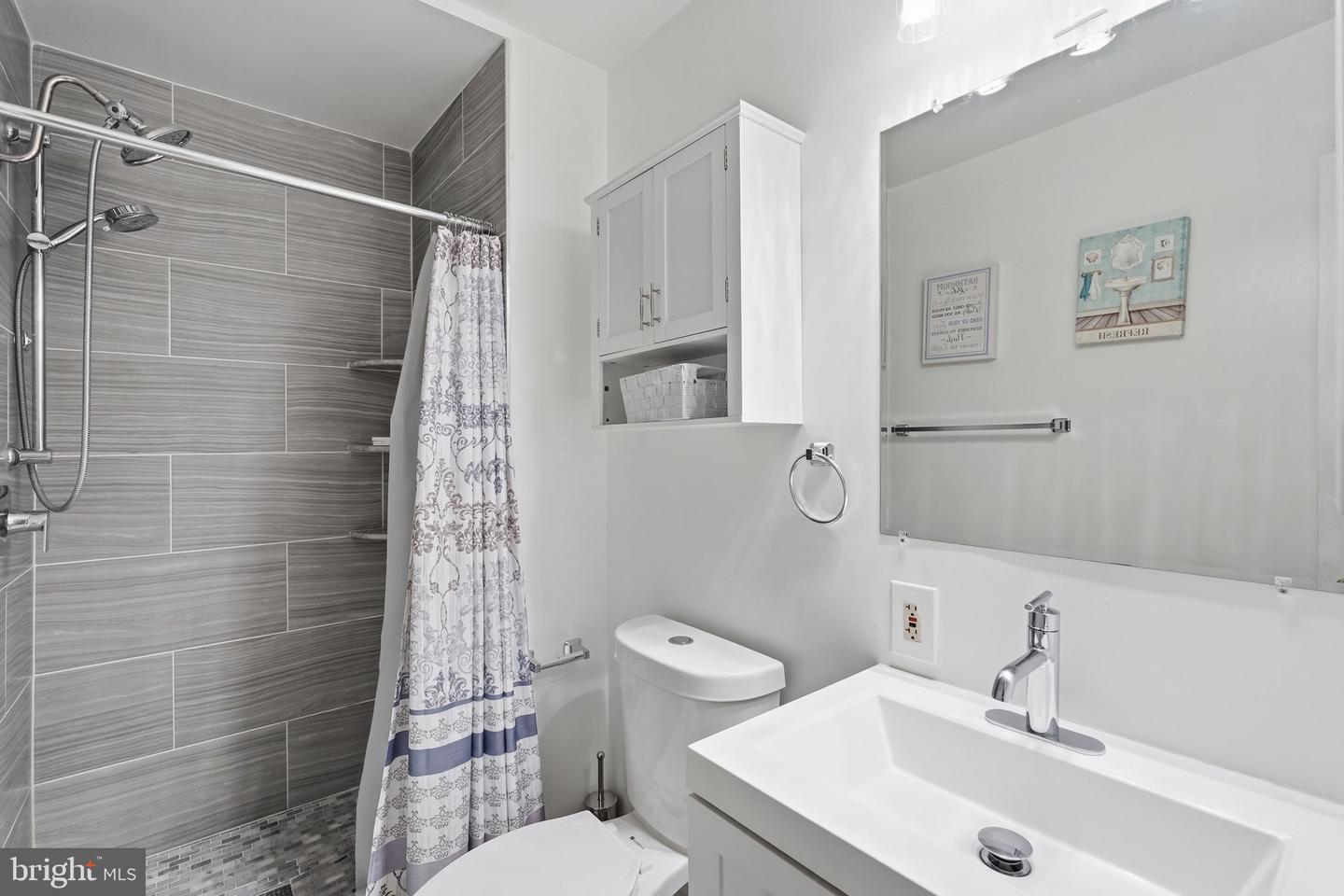 4936 Sauquoit Ln Property Photo 26