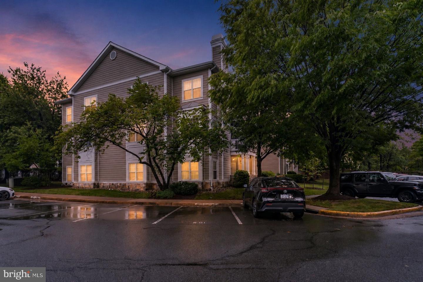 1701 Lake Shore Crest Dr #31 Property Photo 2