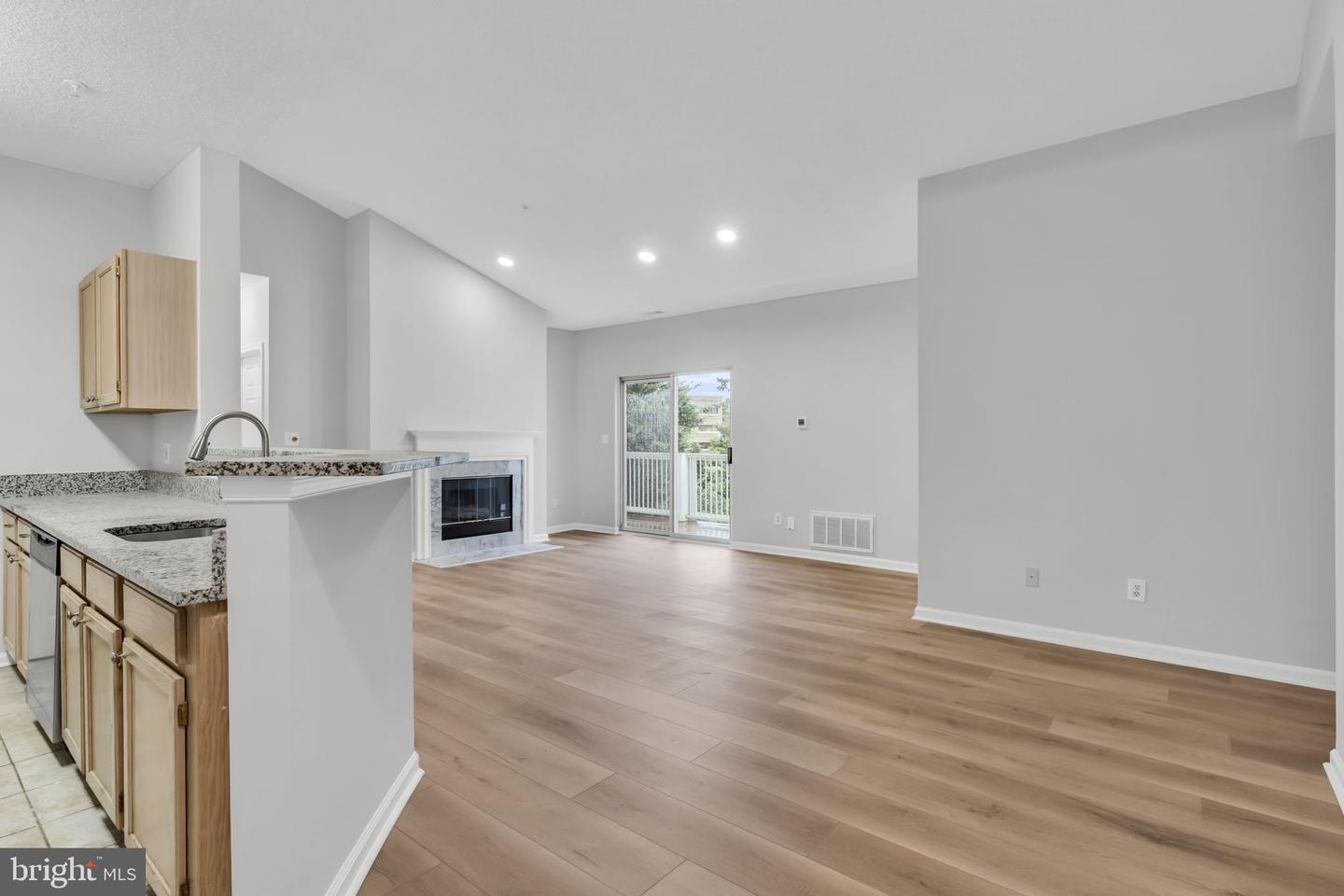 1701 Lake Shore Crest Dr #31 Property Photo 11