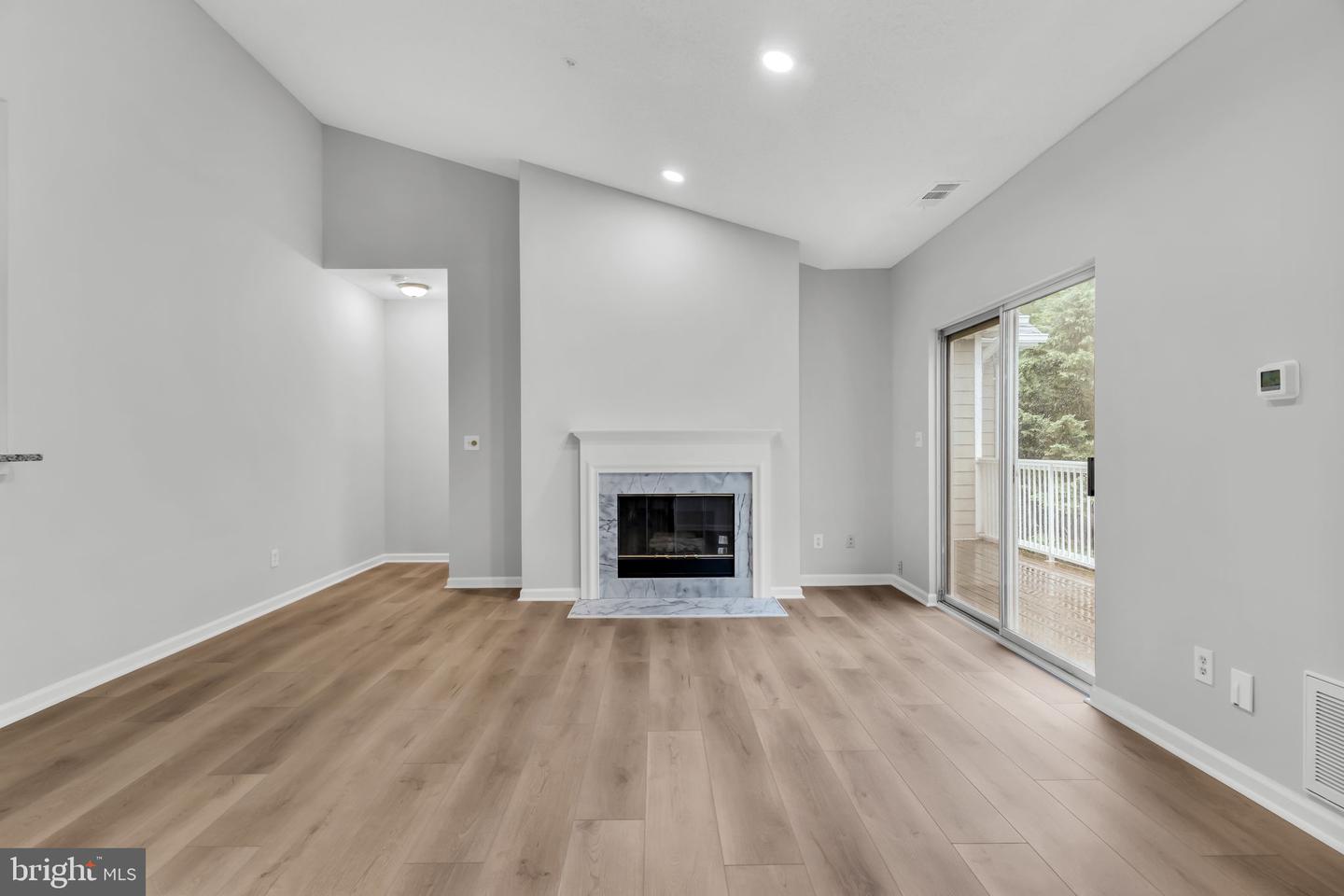 1701 Lake Shore Crest Dr #31 Property Photo 13
