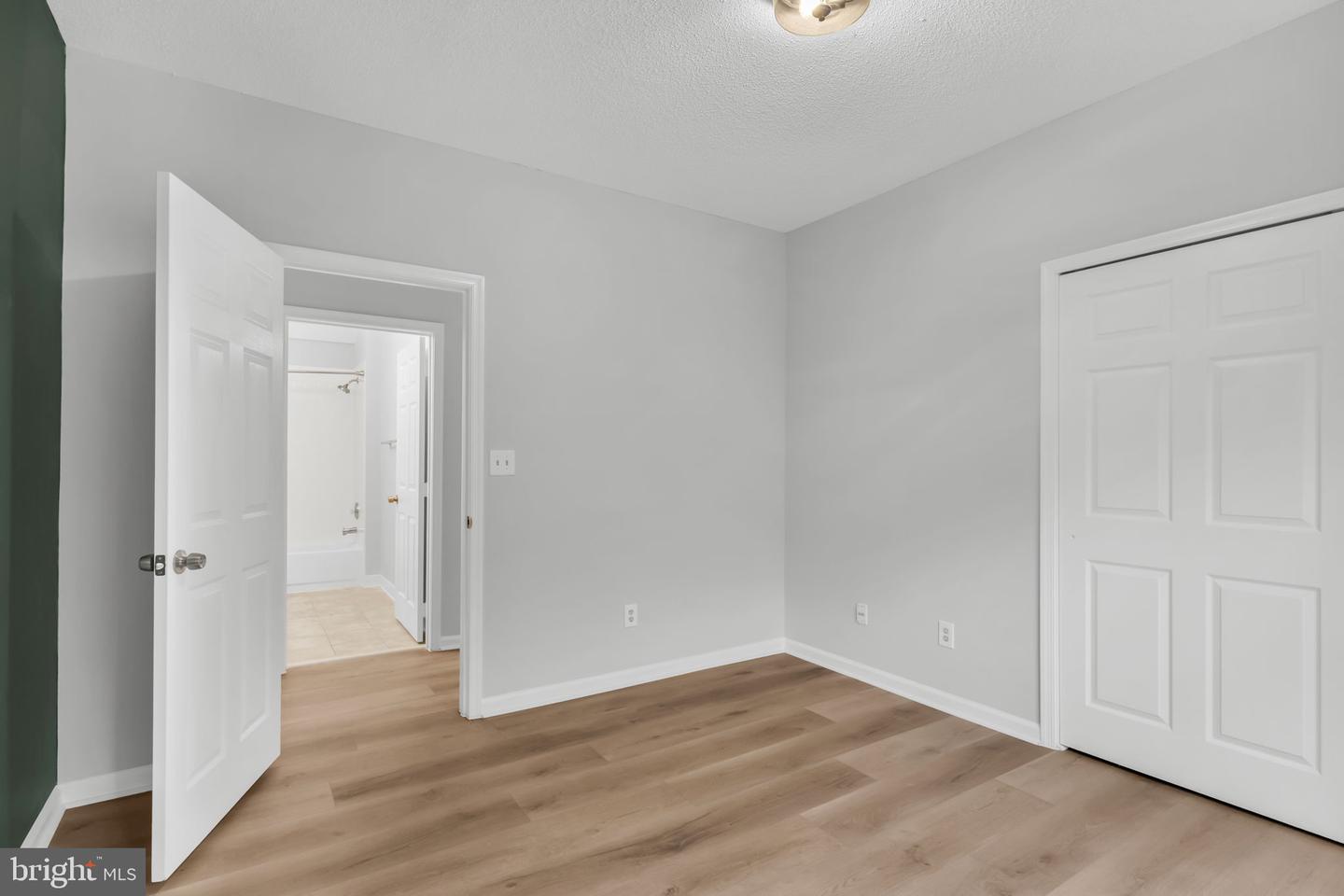 1701 Lake Shore Crest Dr #31 Property Photo 27