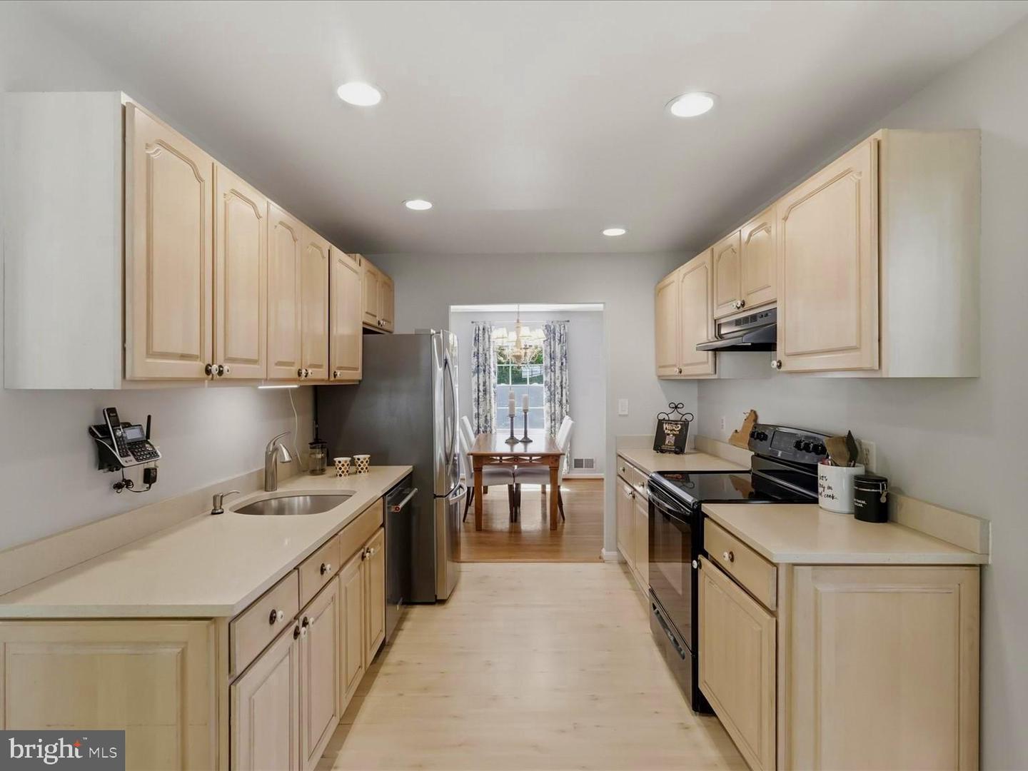 6424 Alloway Ct Property Photo 6