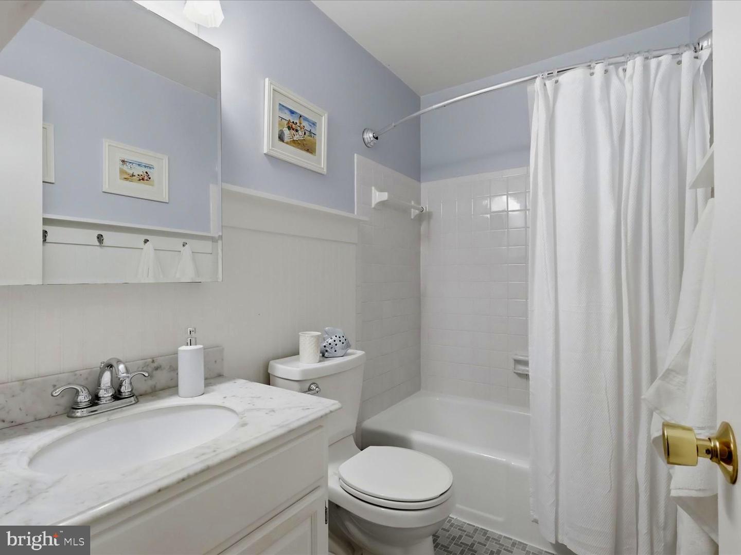 6424 Alloway Ct Property Photo 13