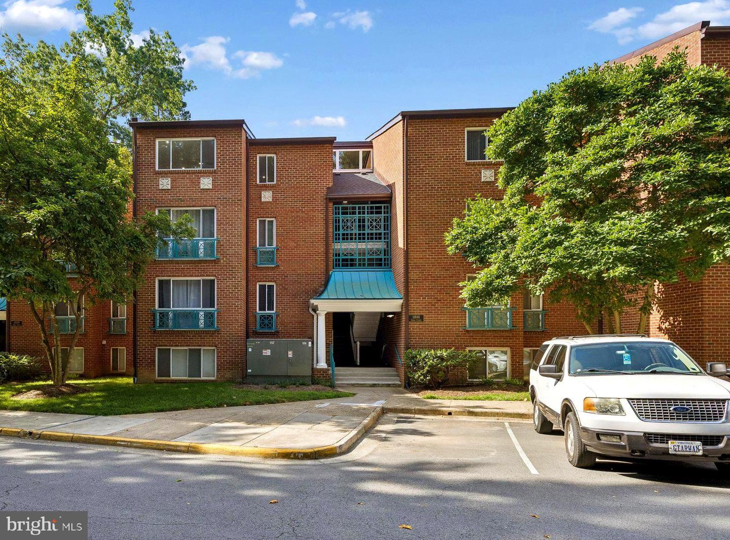11841 Shire Ct #31d Property Photo 1