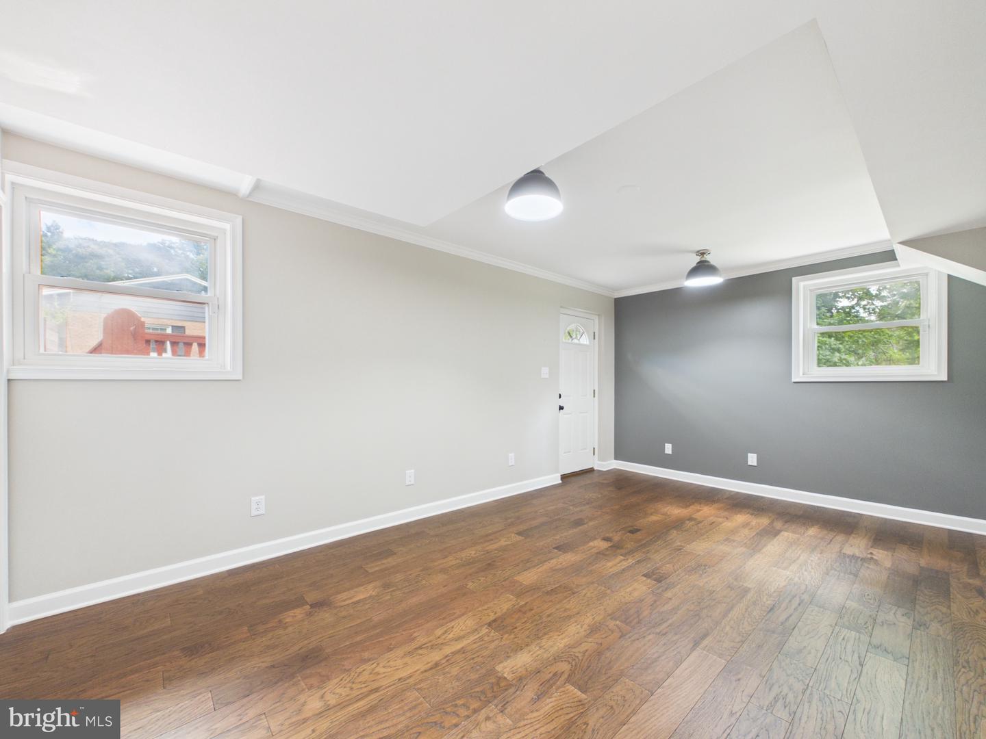 9201 Cherrytree Dr Property Photo 34