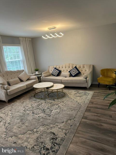 14709 Bentley Sq Property Photo 25