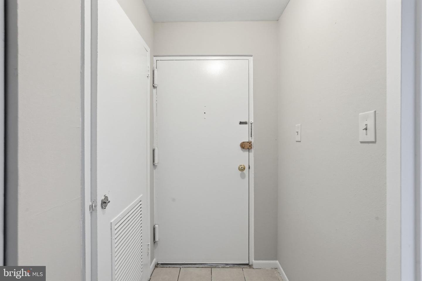 1526 Northgate Sq ##26/22b Property Photo 2