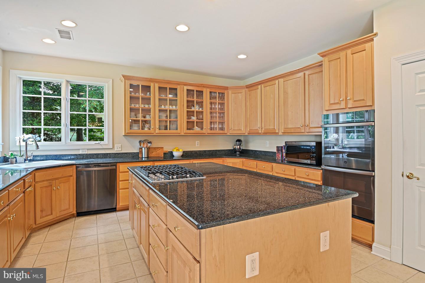 10560 Fox Forest Dr Property Photo 10
