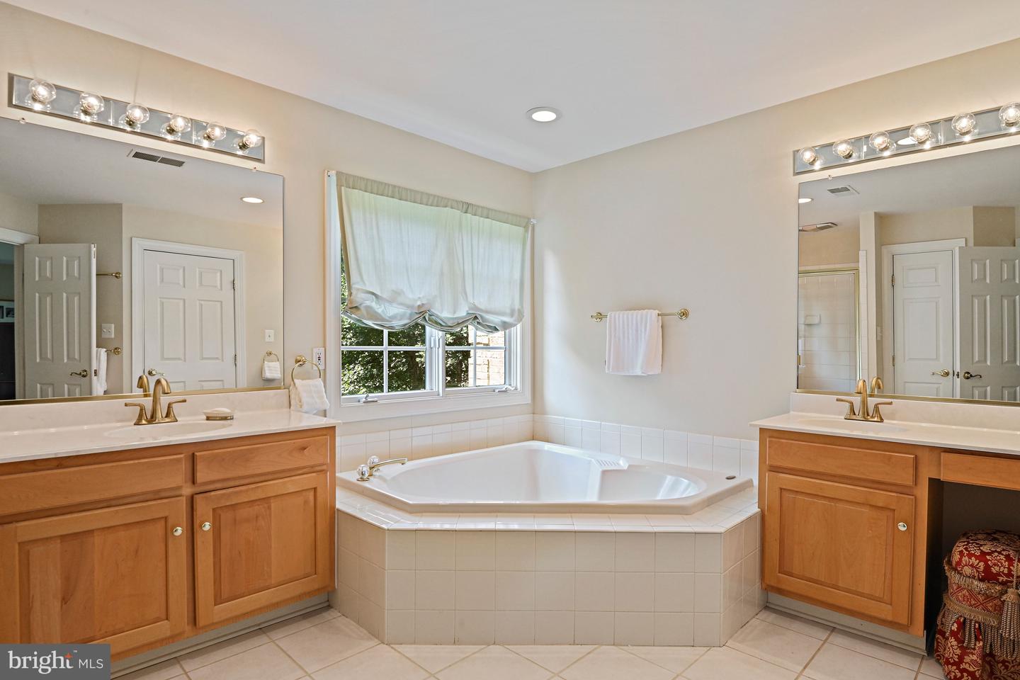 10560 Fox Forest Dr Property Photo 26