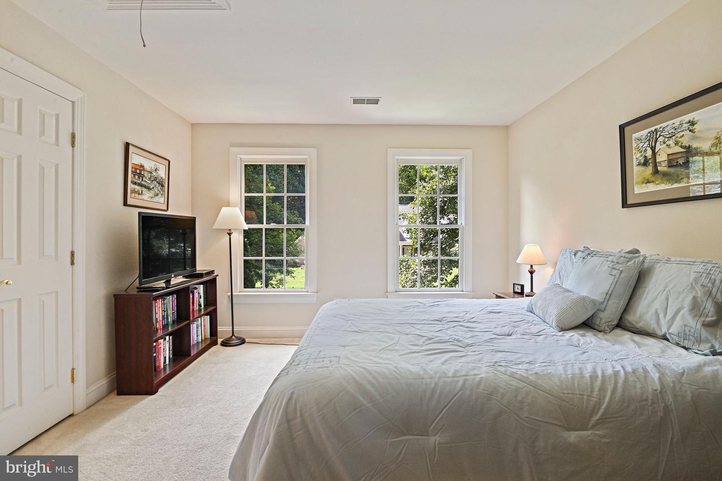 10560 Fox Forest Dr Property Photo 28