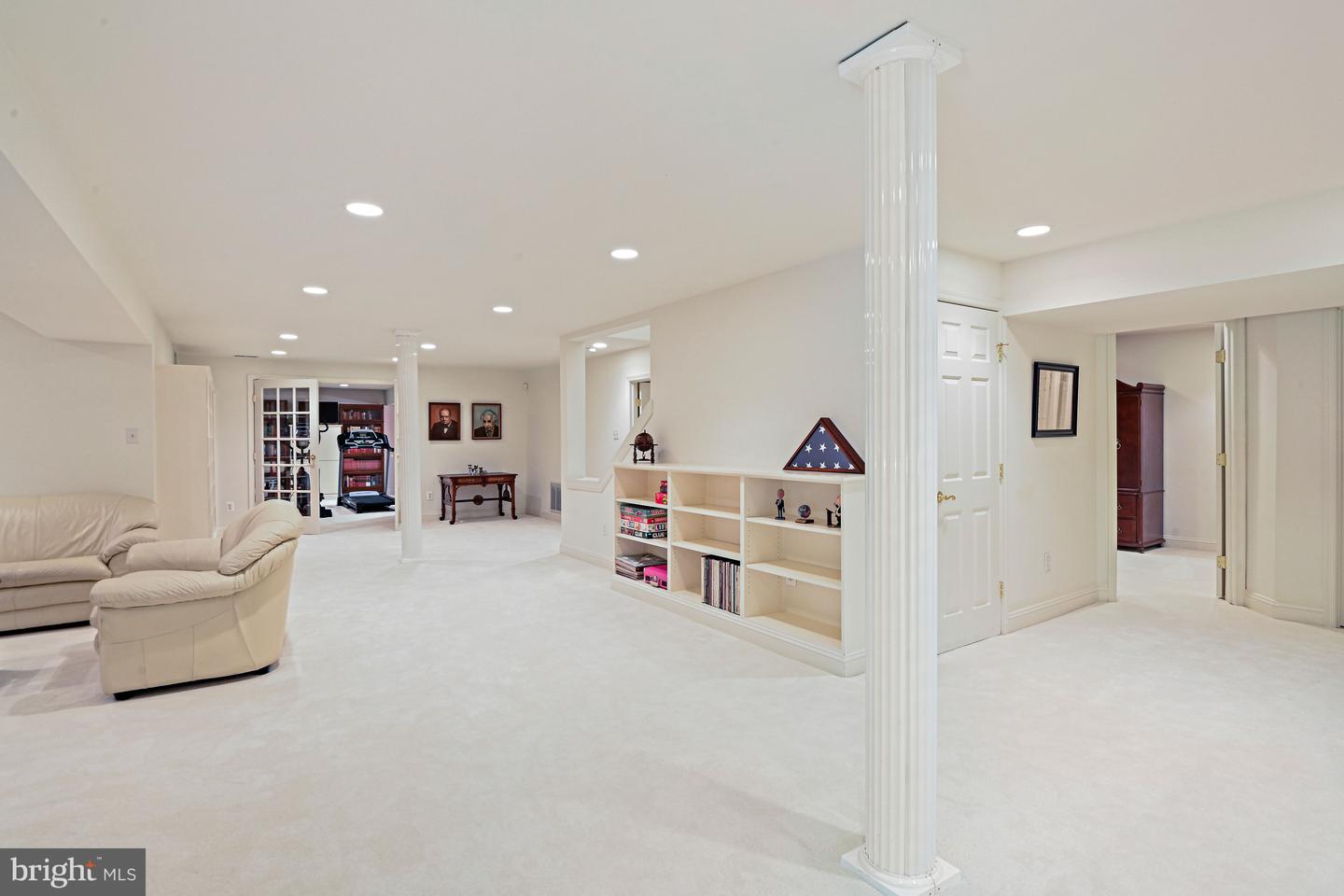 10560 Fox Forest Dr Property Photo 37