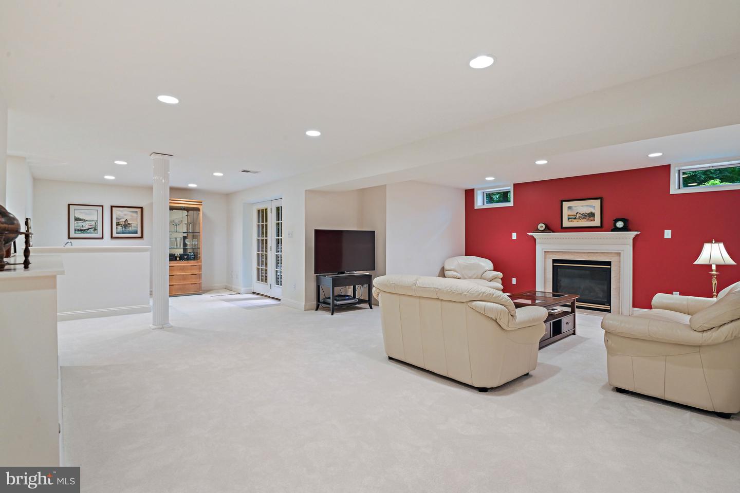 10560 Fox Forest Dr Property Photo 39