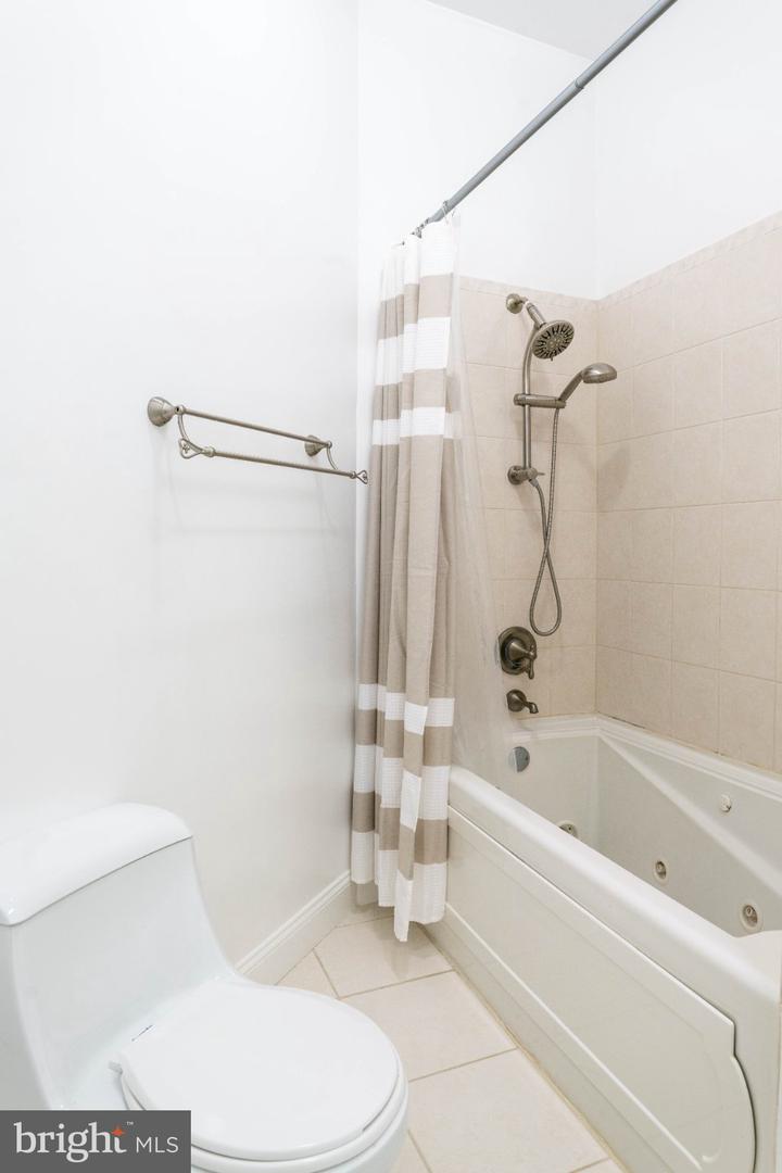 5409 Easton Dr Property Photo 44