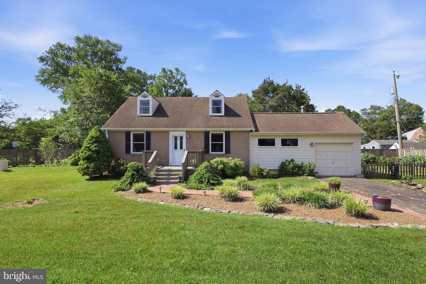 1501 Olde Towne Rd Property Photo 1