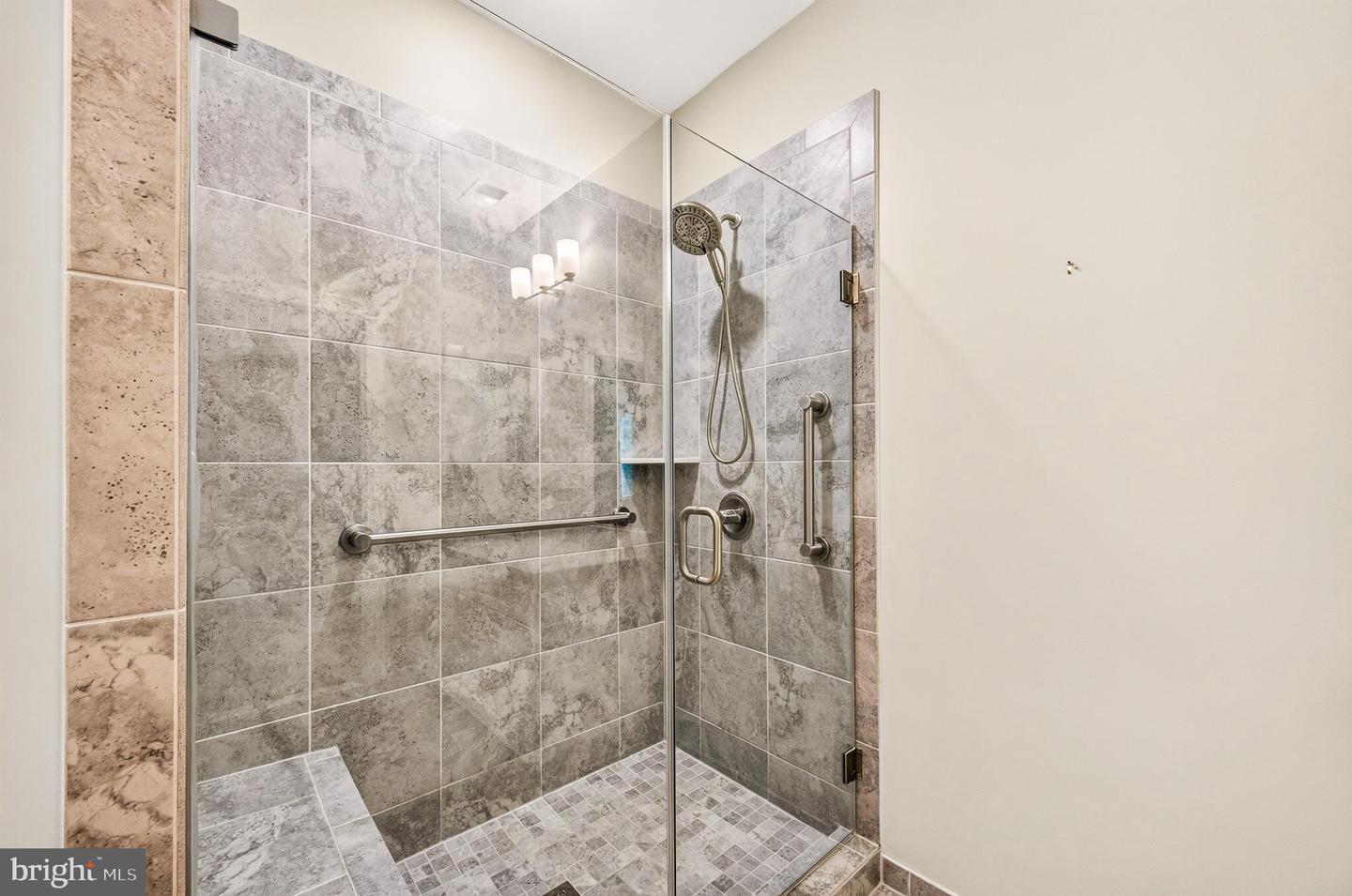 6101 Fairview Farm Dr #309 Property Photo 28