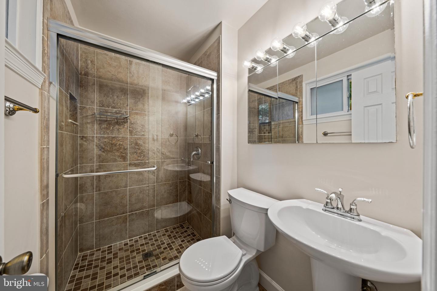 9809 Bacon Ct Property Photo 18
