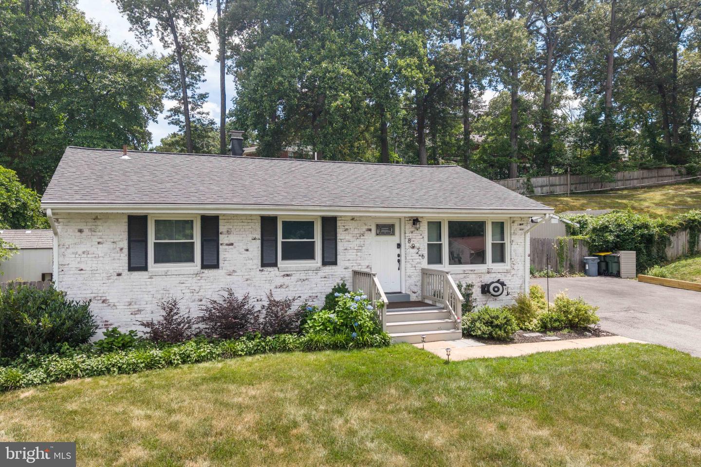 8926 SYLVANIA ST Property Photo 1