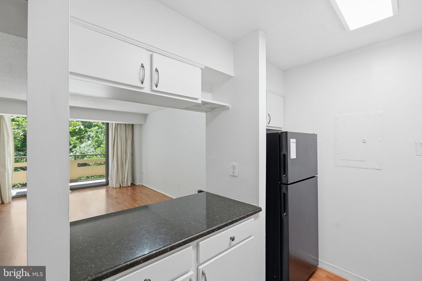 1808 Old Meadow Rd #503 Property Photo 9