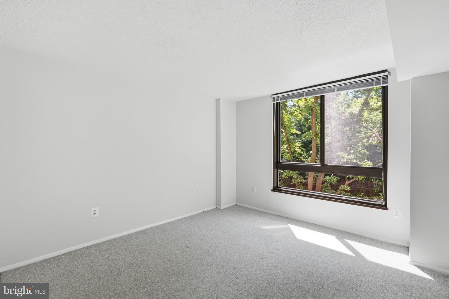 1808 Old Meadow Rd #503 Property Photo 15