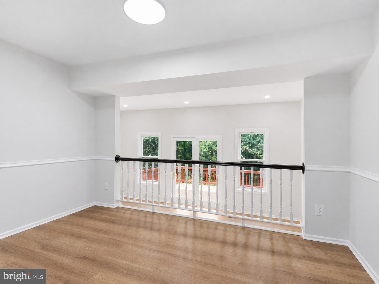 8398 Uxbridge Ct Property Photo 7