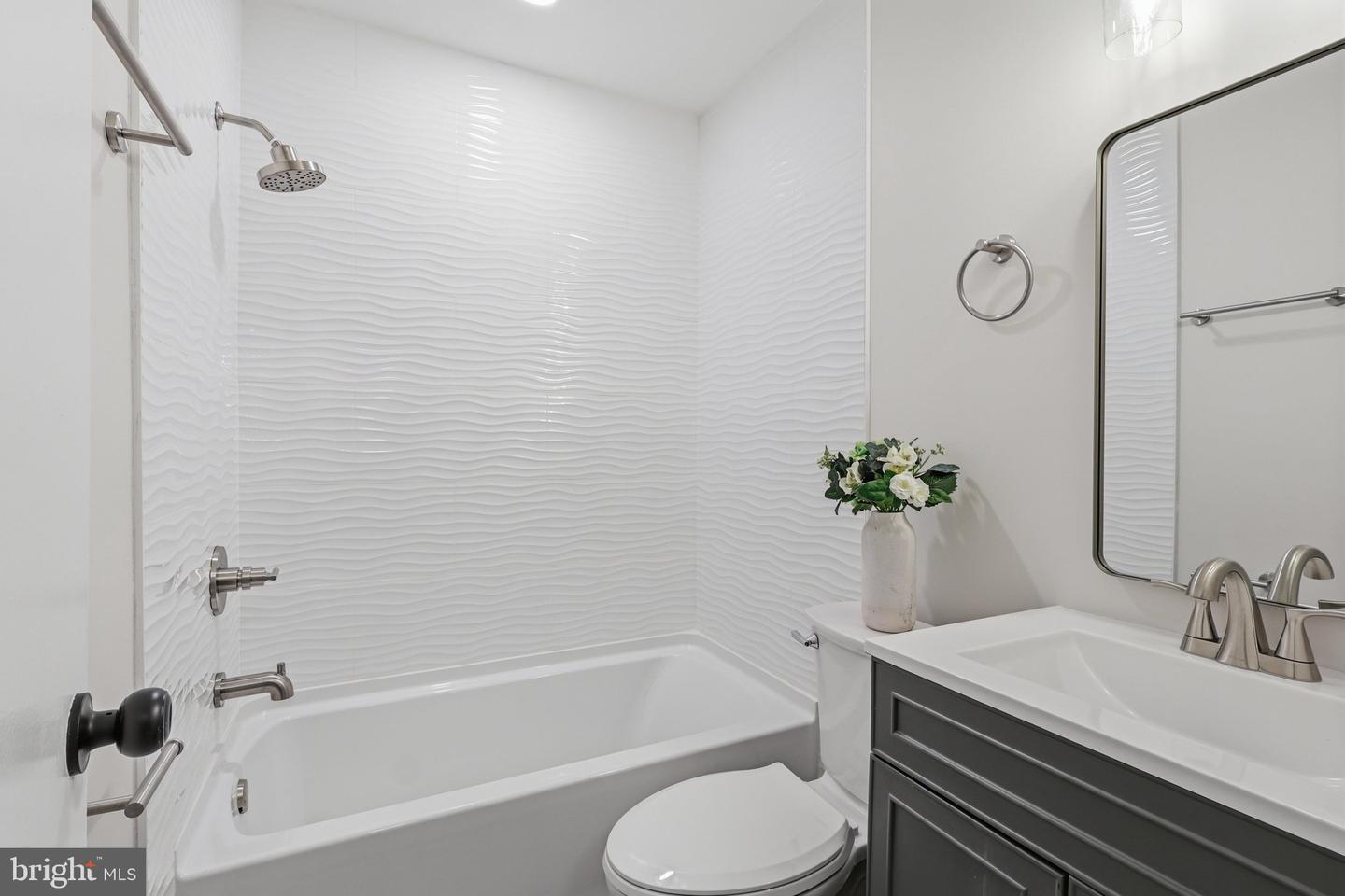 8398 Uxbridge Ct Property Photo 20