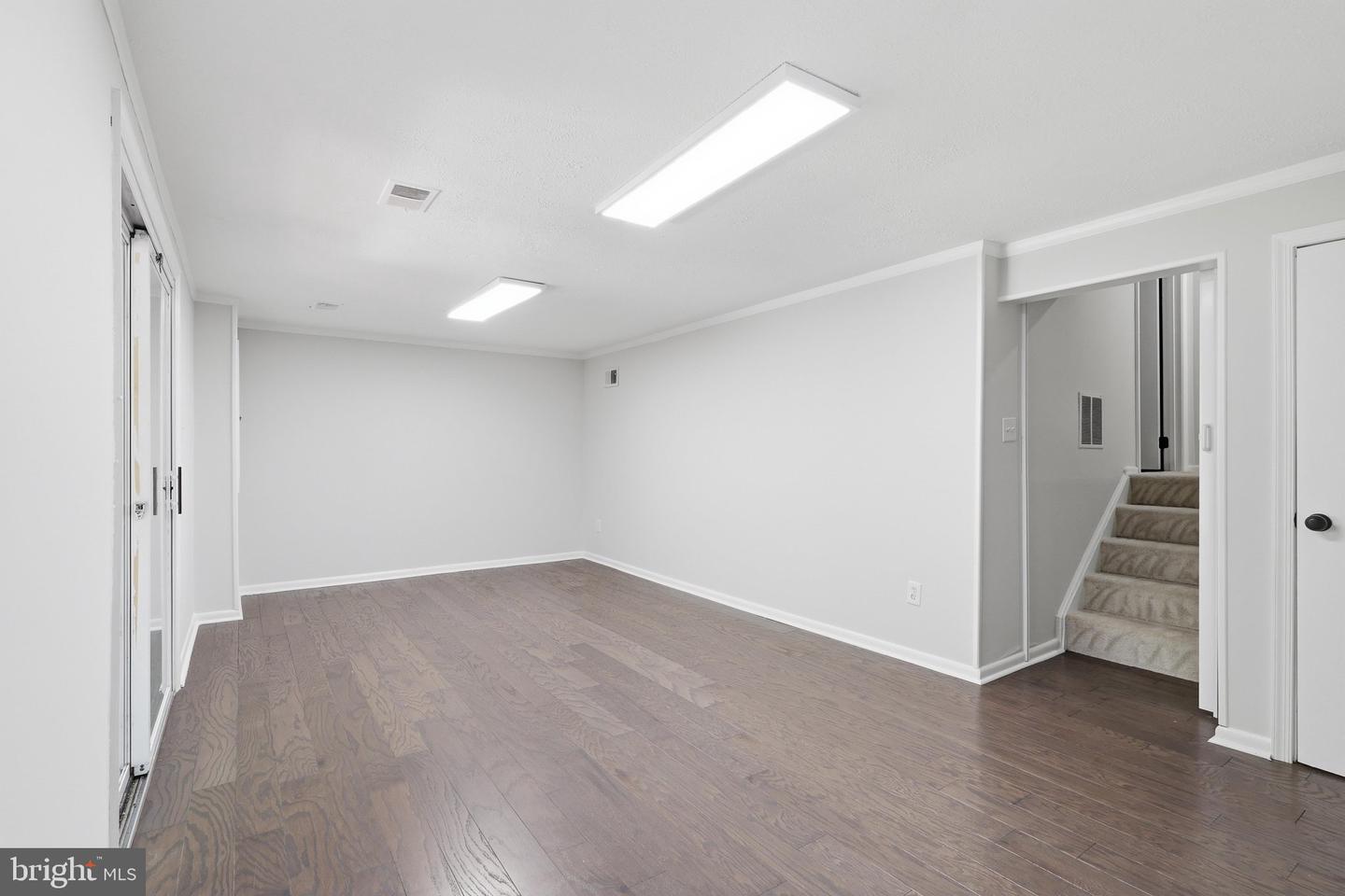 8398 Uxbridge Ct Property Photo 22