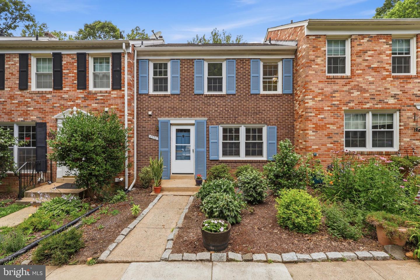 8398 Uxbridge Ct Property Photo 34