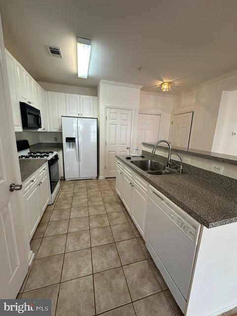 2664 Manhattan Pl #306 Property Photo 21