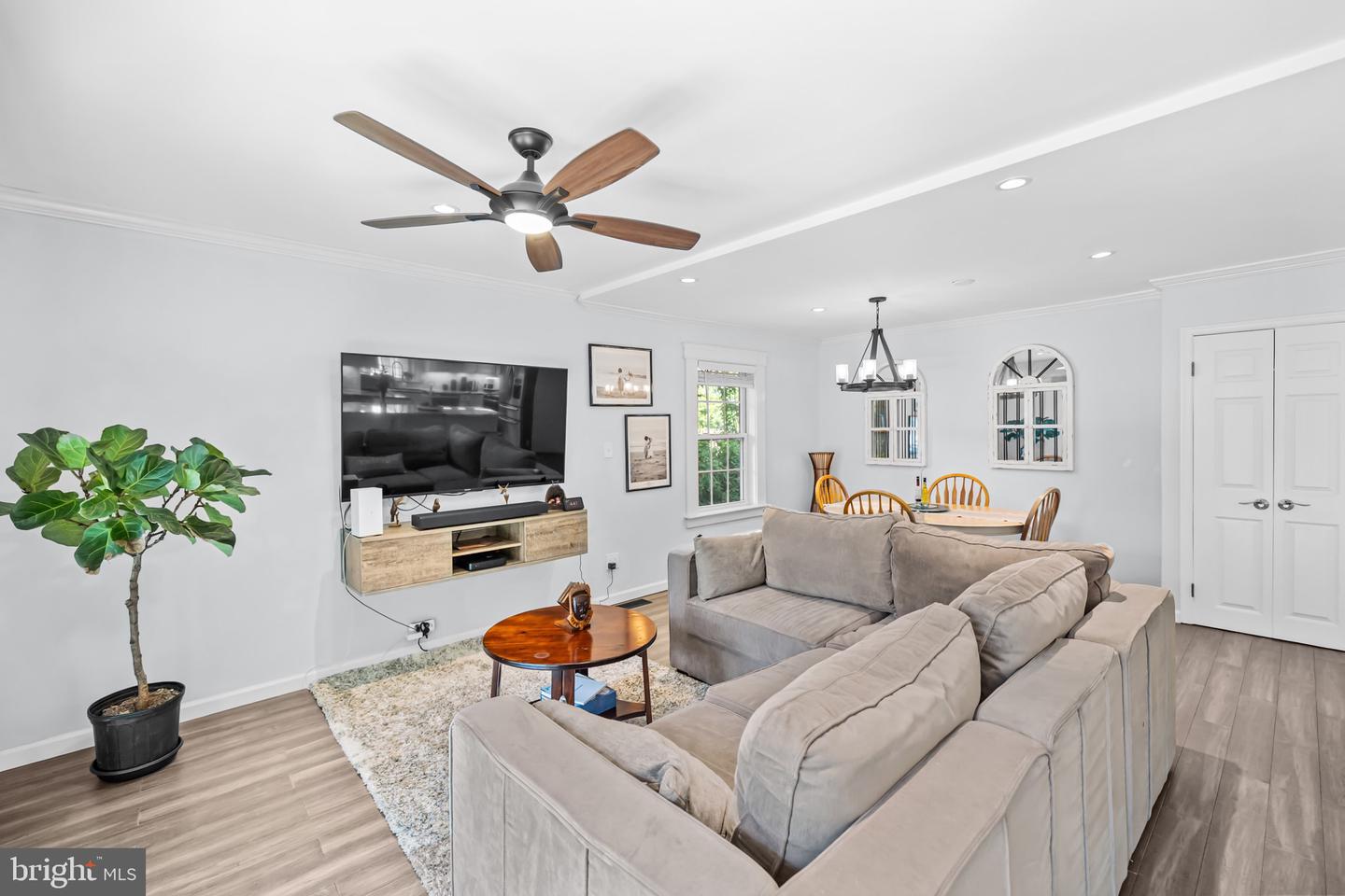 4912 Virginia St Property Photo 13