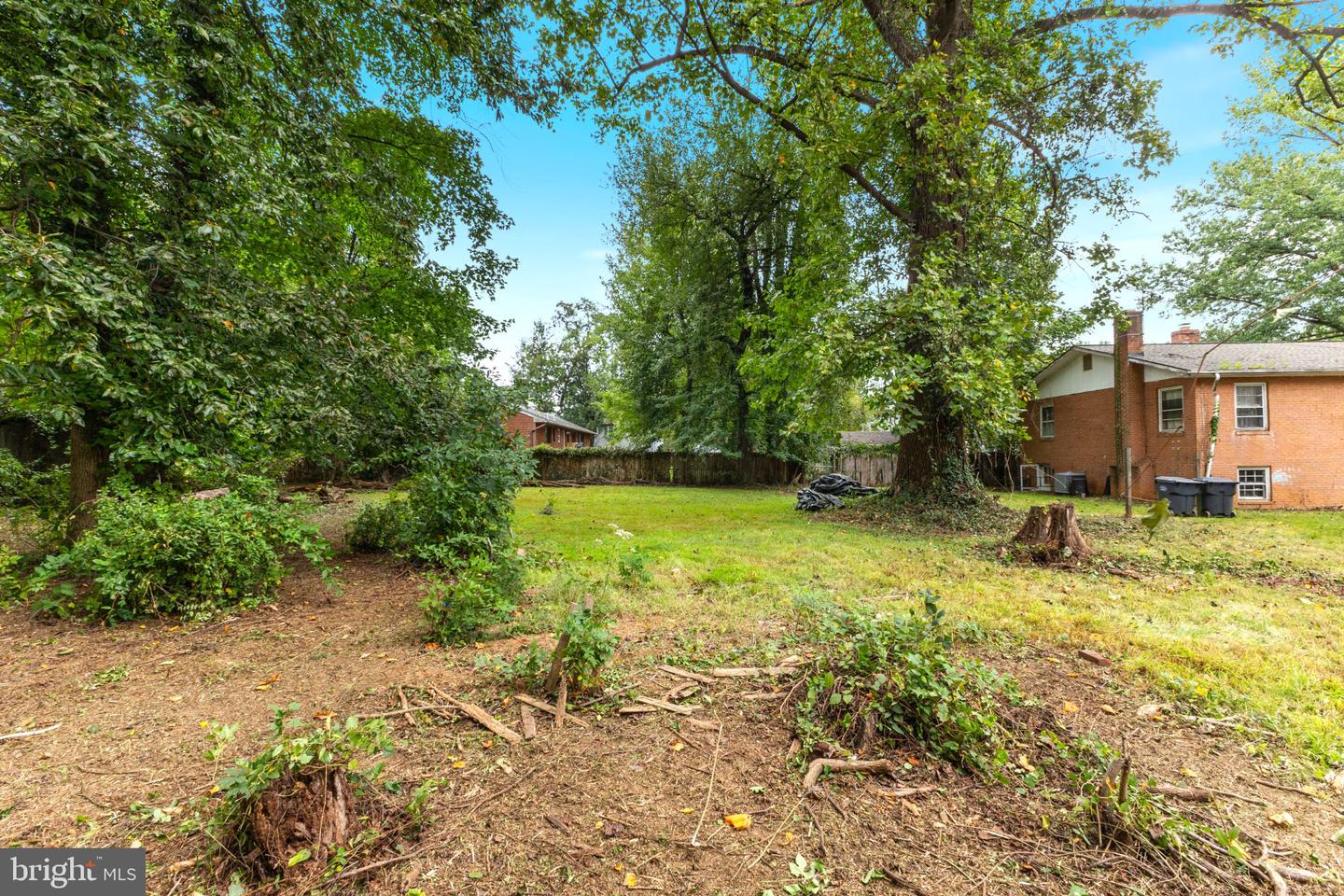 1644 La Salle Ave Property Photo 13