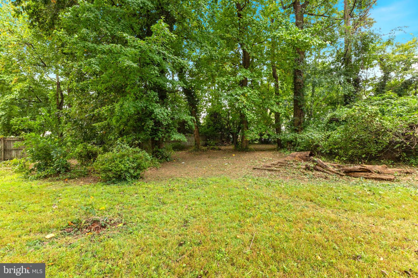 1644 La Salle Ave Property Photo 15