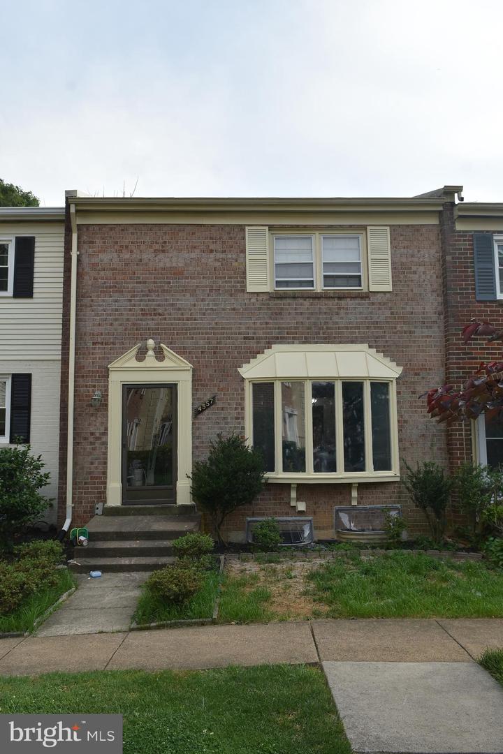 4557 KING EDWARD CT Property Photo 1