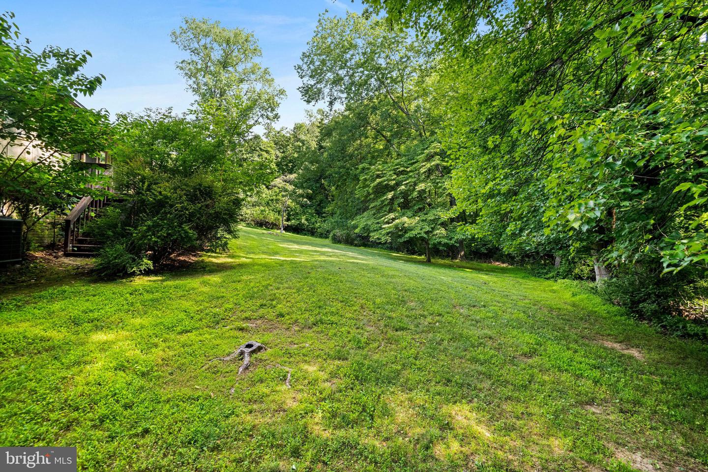 12104 Vale Rd Property Photo 3