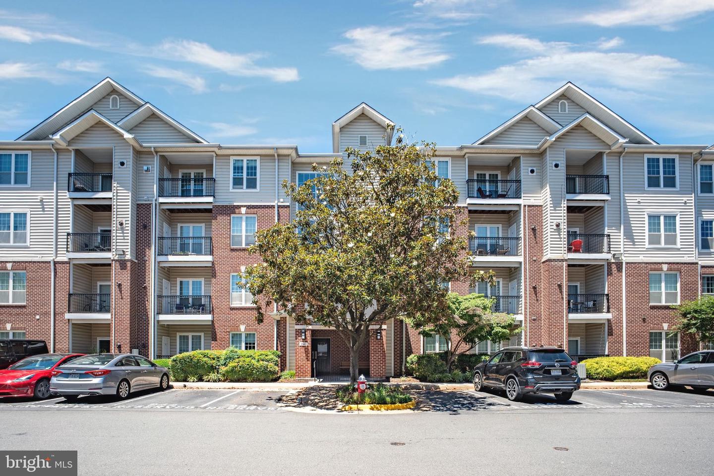 1580 SPRING GATE DR #4415 Property Photo 1