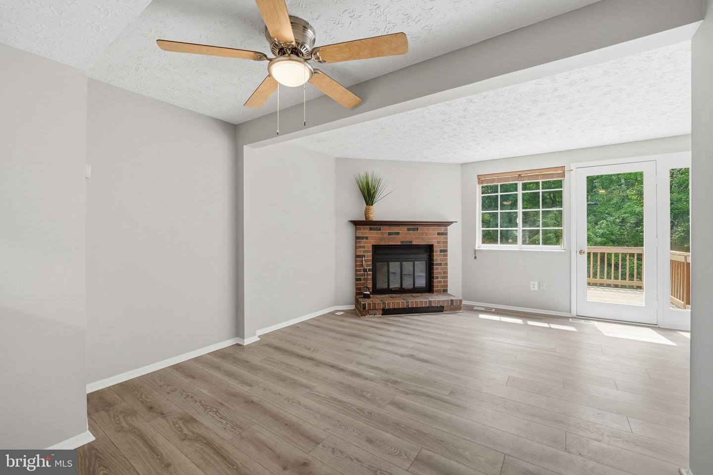 8759 Kanawha Ct Property Photo 10