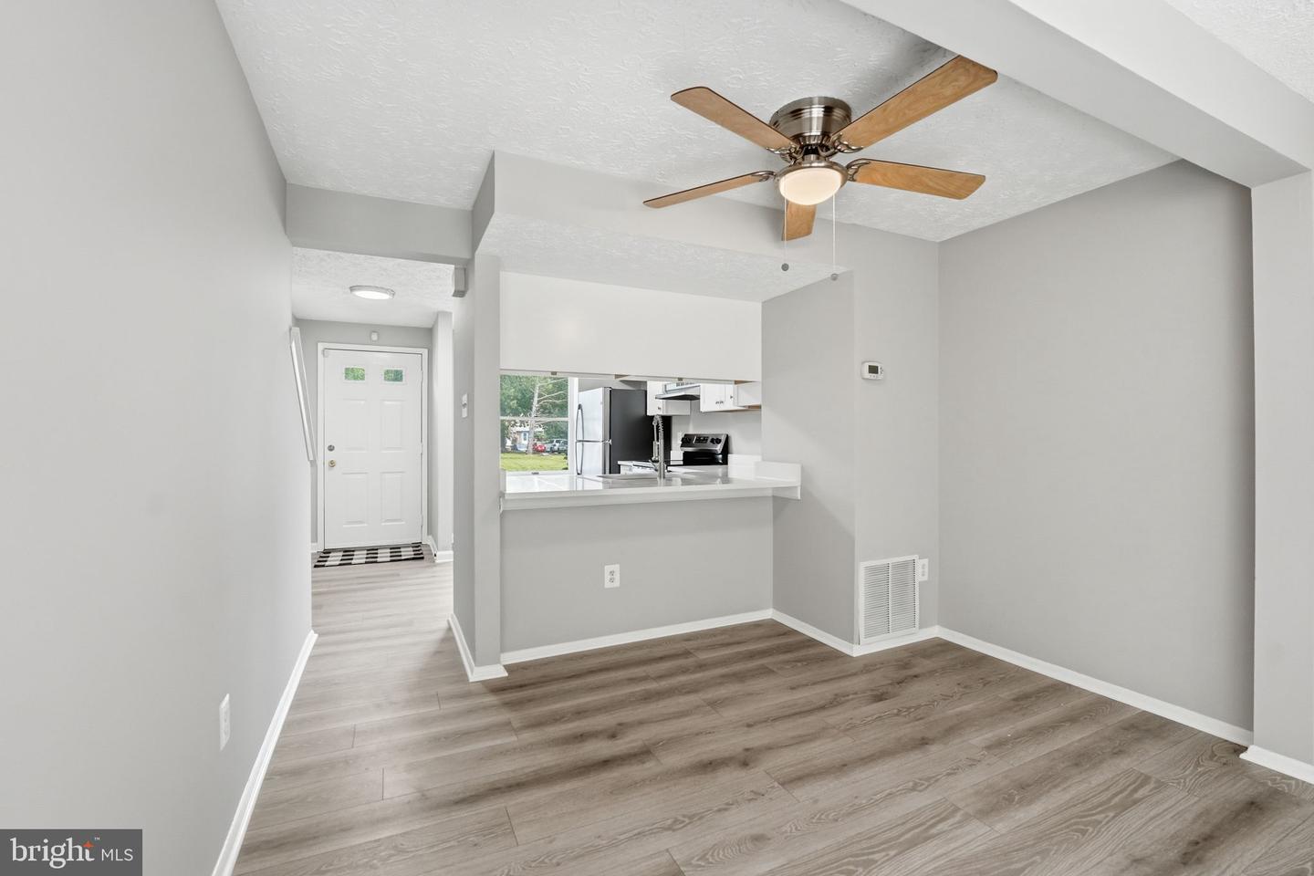 8759 Kanawha Ct Property Photo 13