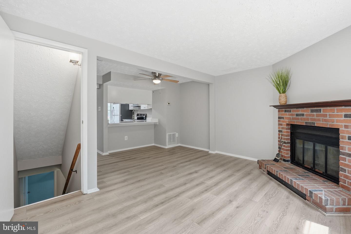 8759 Kanawha Ct Property Photo 14