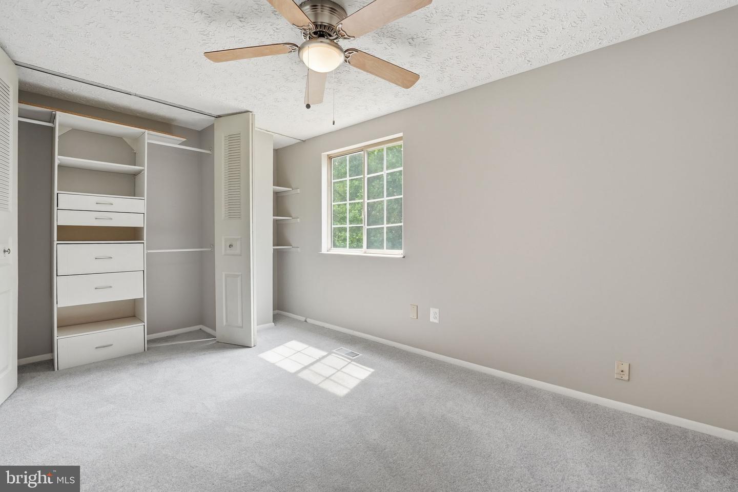 8759 Kanawha Ct Property Photo 22