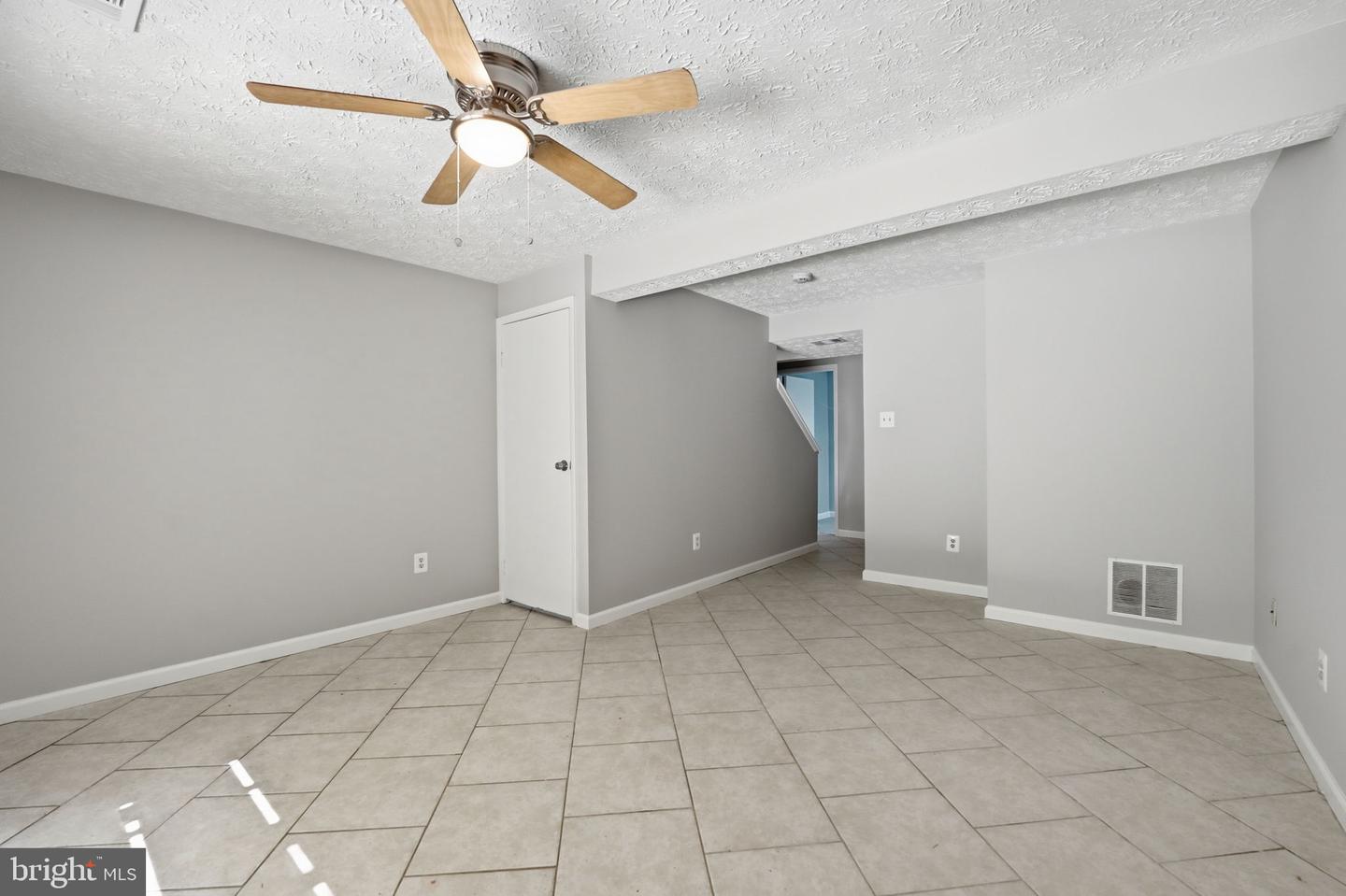 8759 Kanawha Ct Property Photo 30