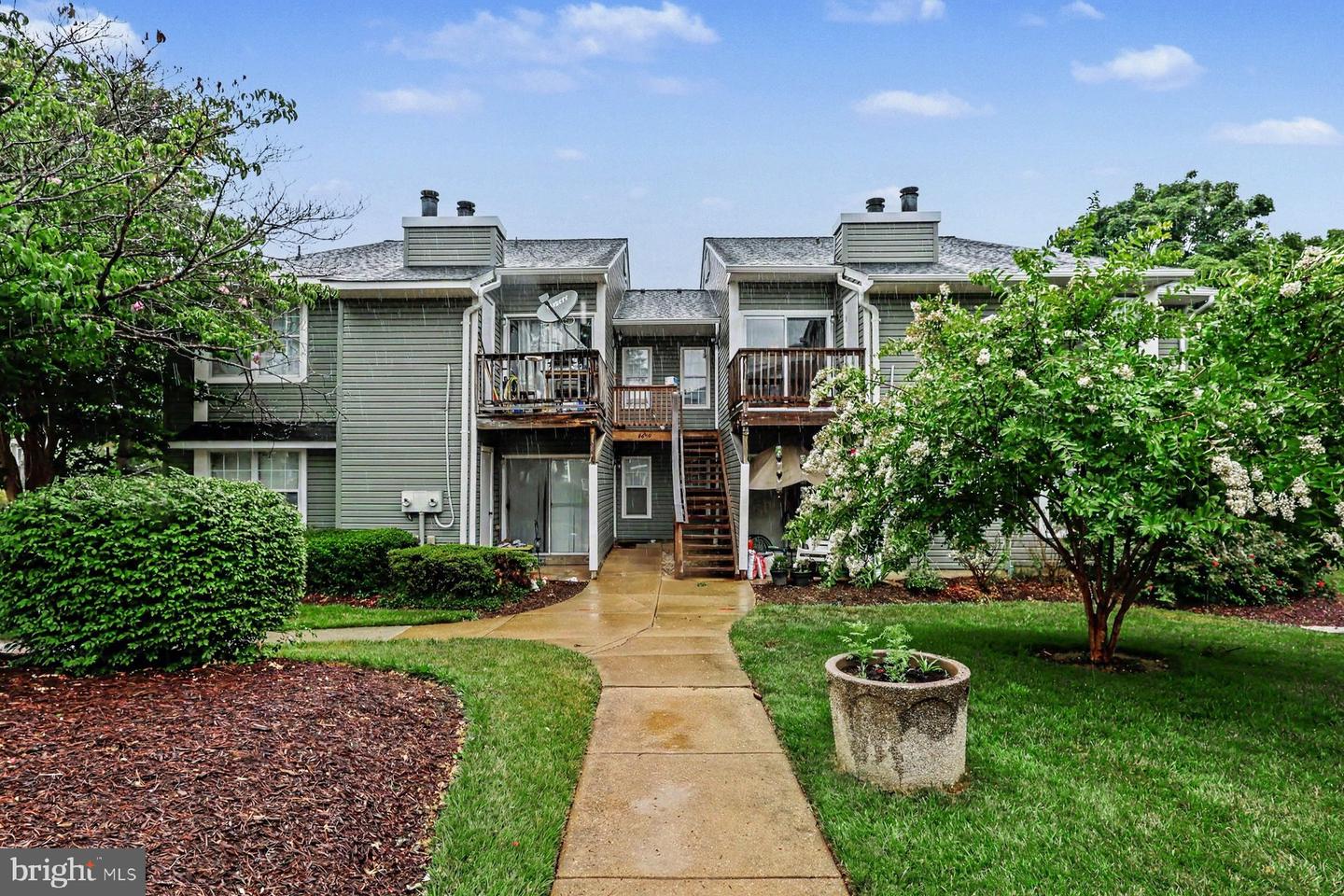 8619 Beekman Pl #19d Property Photo 1