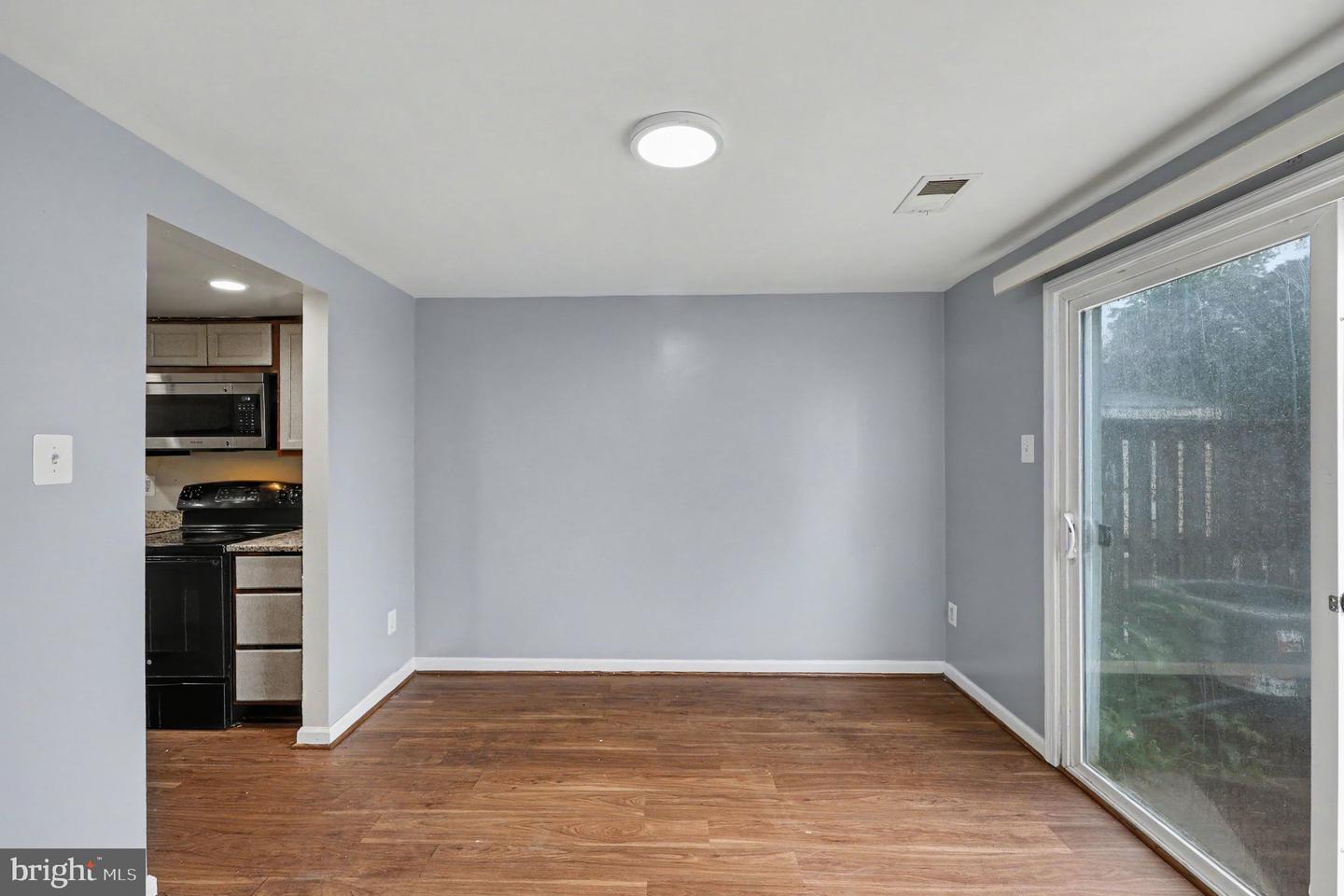 8309 Pondside Ter Property Photo 11