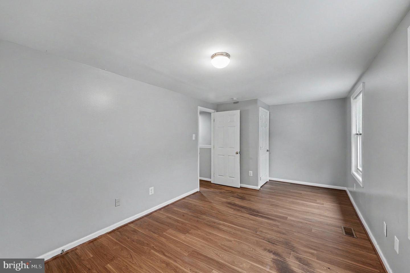 8309 Pondside Ter Property Photo 21