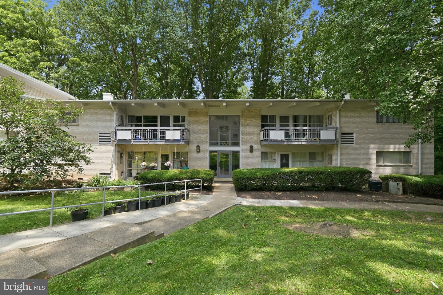 7740 Donnybrook Ct #202 Property Photo 2
