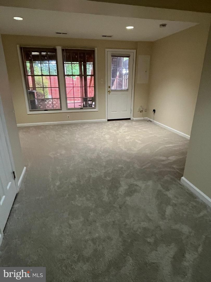 6556 Skylemar Trl Property Photo 6