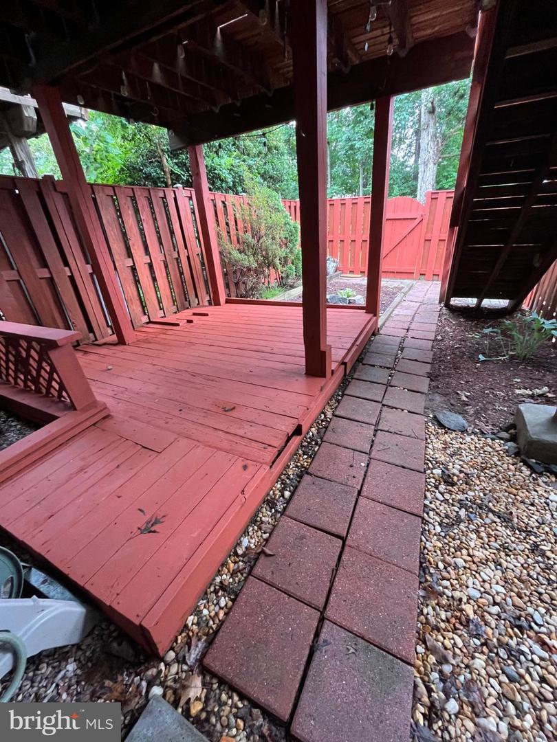 6556 Skylemar Trl Property Photo 14