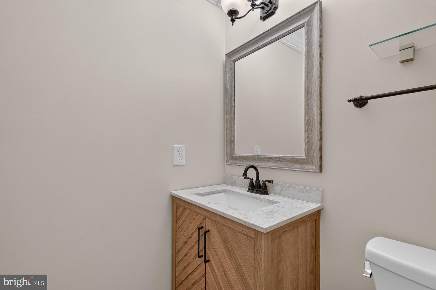 6608 Netties Ln #1411 Property Photo 10