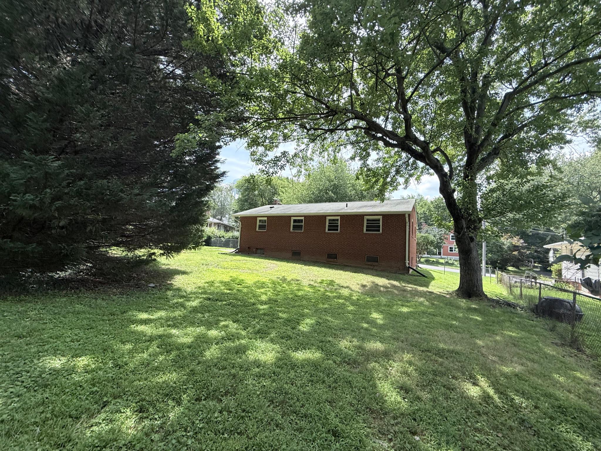 VAFX2323756 Property Photo 23